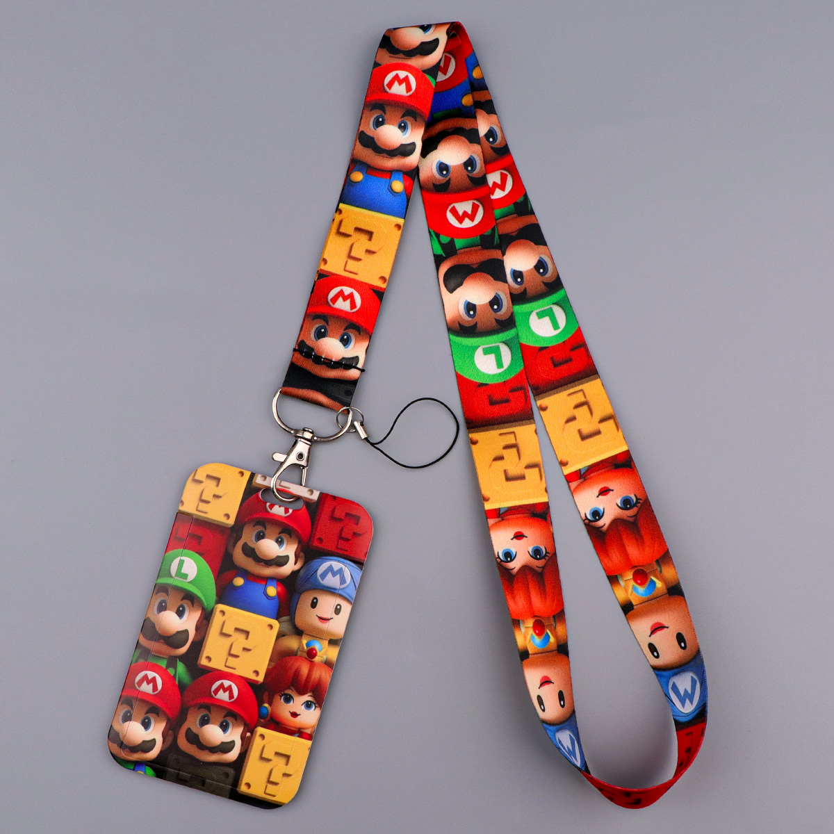 ゲームキャラクタープリント入りカードホルダー付きネックストラ - Lanyard Badge Holder のレビューと価格