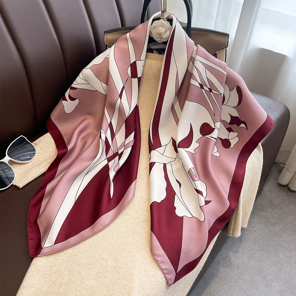 高級90*90cm正方形スカーフ、ツイルシルクのような肌触り - Face Scarf Mask のレビューと価格