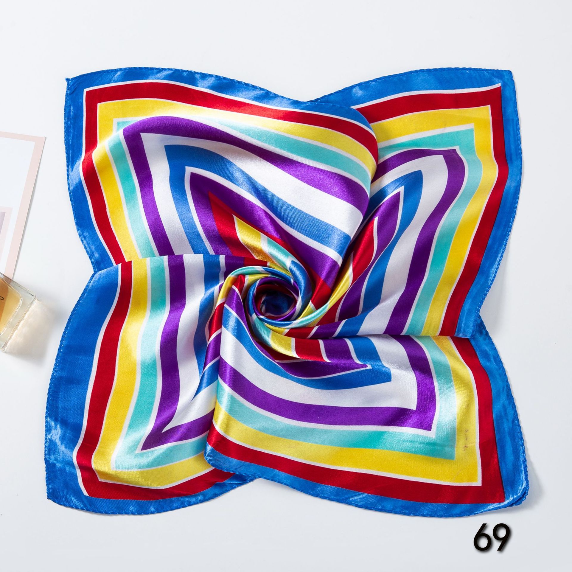 女性用スクエアシルクスカーフ,小さな首と頭のスカーフ,プリン - Face Scarf Mask のレビューと価格